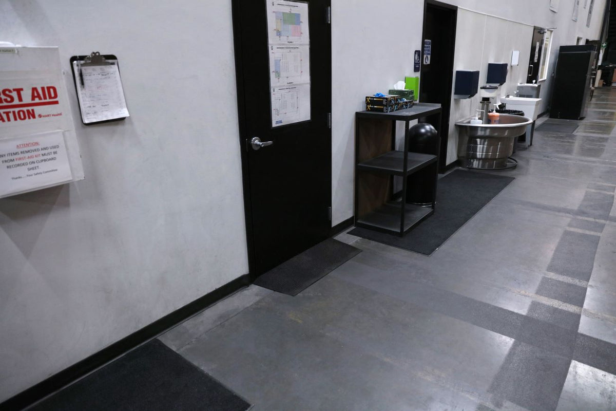 EZ-ACCESS TRANSITIONS Angled Entry Mat