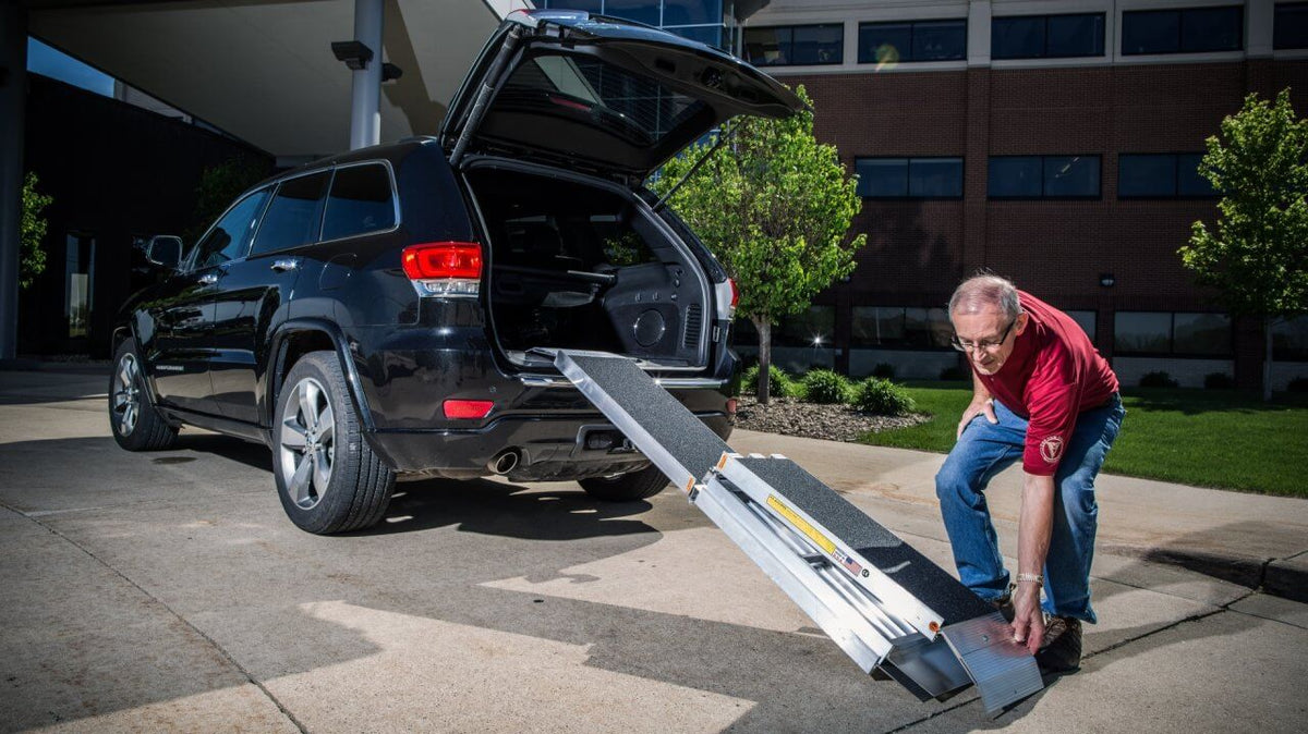 EZ-ACCESS SUITCASE TRIFOLD AS Ramp