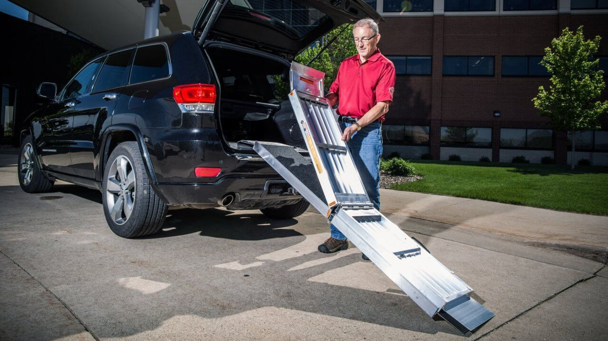 EZ-ACCESS SUITCASE TRIFOLD AS Ramp